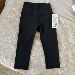 Lululemon Wunder Under HR Crop